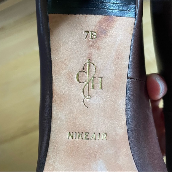 Cole Haan Pump with NikeAir Soles - Chocolate Brown, Size 7 - Picture 5 of 8